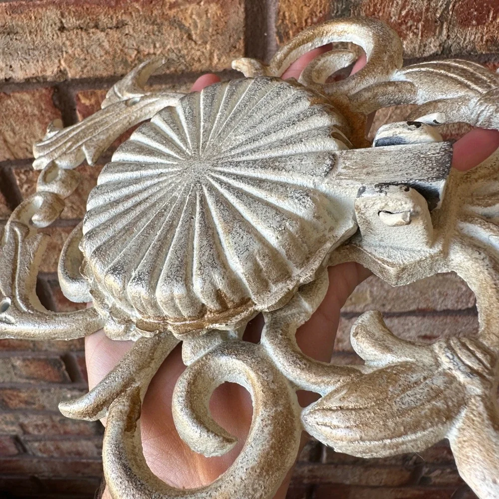 Vintage Ornate Cast Iron Wall Sconce Candle Holder Shabby Chic White Gold Metal